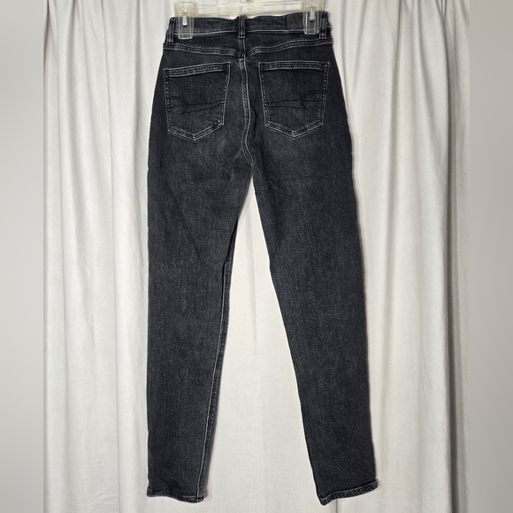 Americsn Eagle Strigid Mom Jeans Black wash Sz 00 Regular - Picture 5 of 13